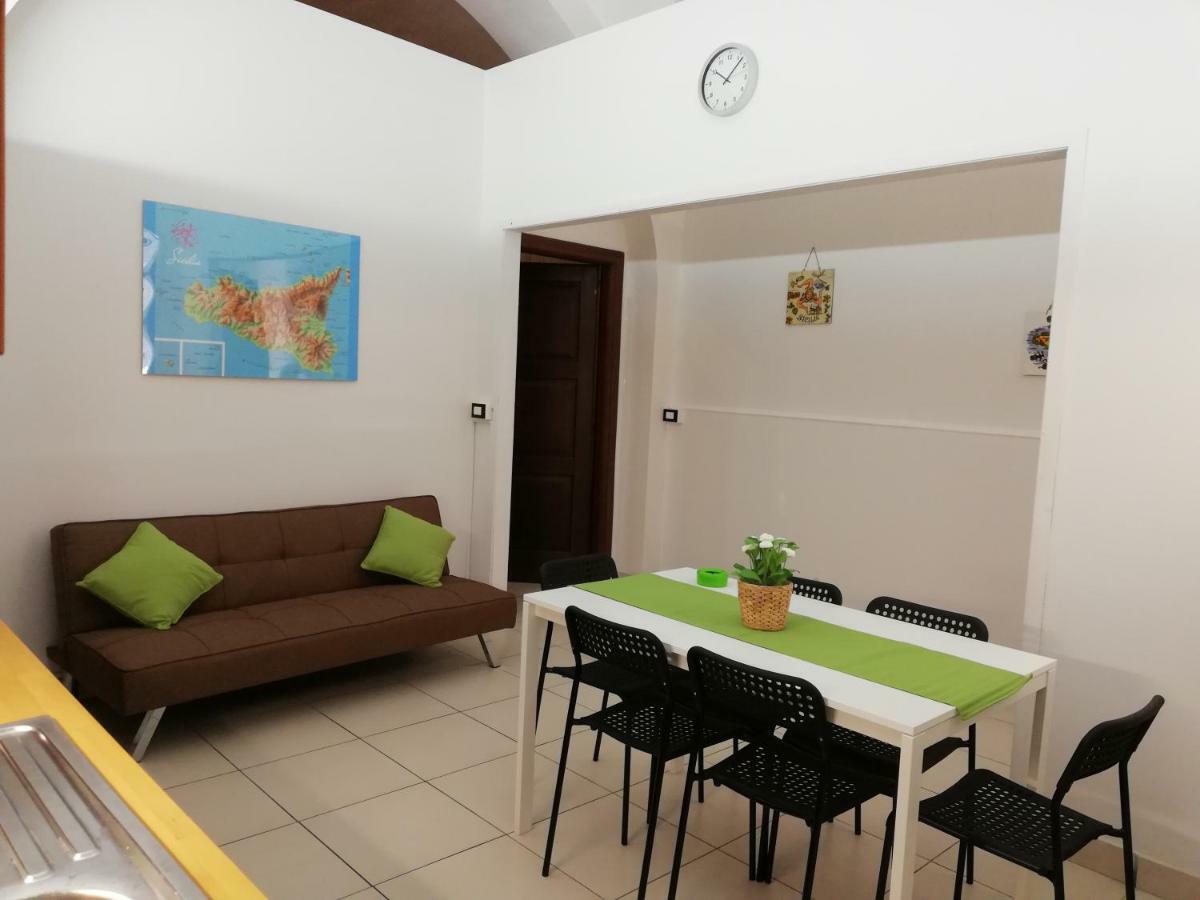 Dimora 394 Villa คาตาเนีย ภายนอก รูปภาพ